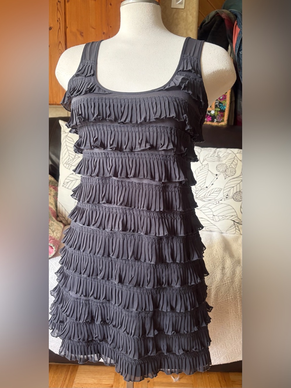 H&M - WOMEN'S DARK GRAY RUFFLED FLAPPER STYLE DRESS